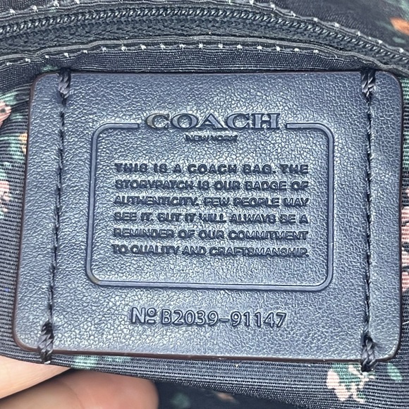 Blush Pink Coach Storybook Bag EUC - Picture 10 of 11